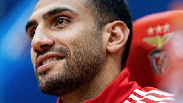 Pavlidis, avançado do Benfica, em conferência de imprensa