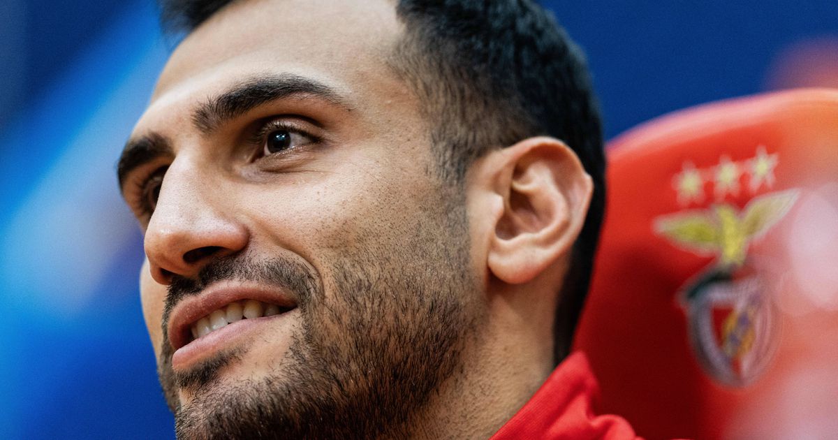 Pavlidis mata saudades de duas casas