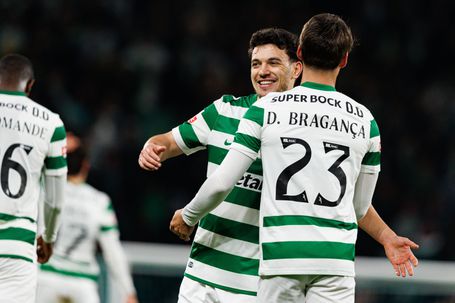 Pedro Gonçalves não foi um '9' muito bem-sucedido diante do Famalicão - Foto: IMAGO