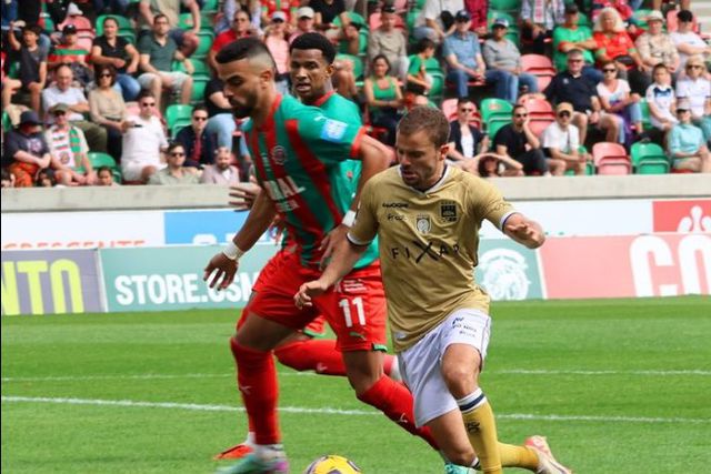 Marítimo vence U. Leiria e sobe ao terceiro lugar da Liga 2