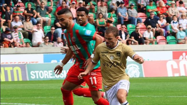 Marítimo vence U. Leiria e sobe ao terceiro lugar da Liga 2