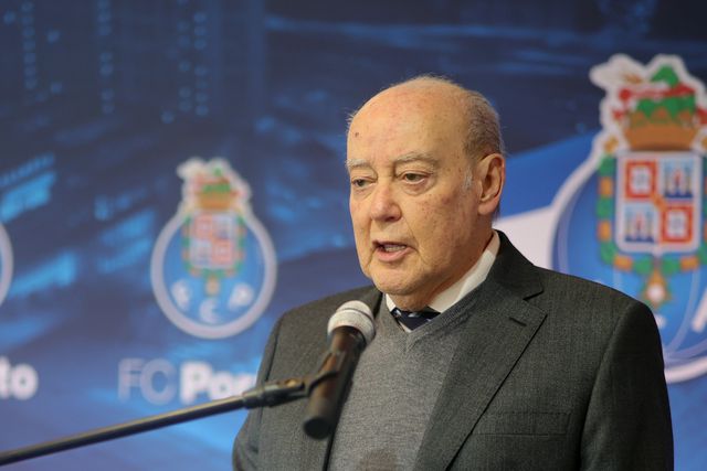 FC Porto: Pinto da Costa promete futebol feminino sénior