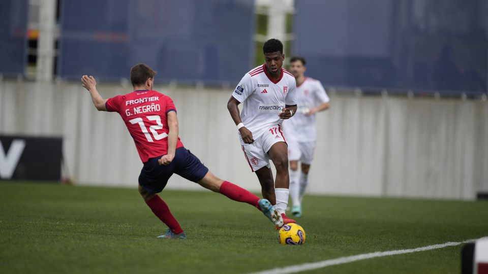 Liga 2: golaço da Oliveirense surpreende Aves SAD