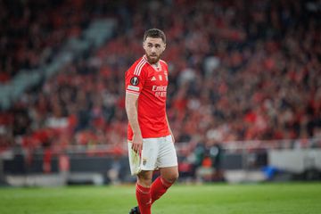 Benfica: Kokçu reage ao afastamento da equipa