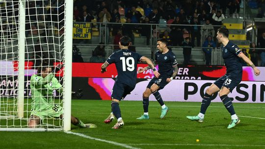 Lazio regressa às vitórias após saída de Sarri e reentra na luta pela Europa
