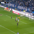 VÍDEO: Evanilson aparece na recarga e encosta para o terceiro do FC Porto