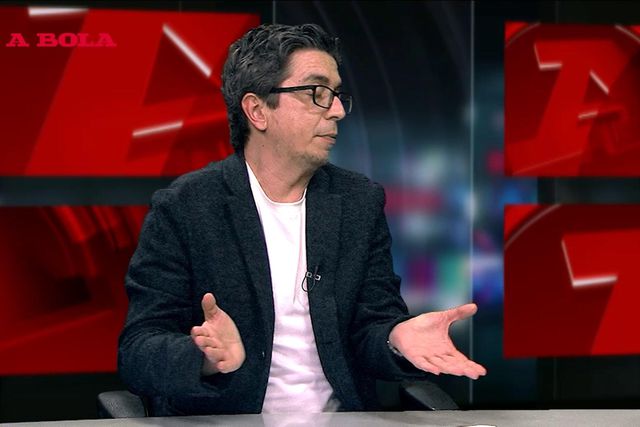 «Ou Schmidt enganou-nos a todos ou não existe departamento de comunicação»