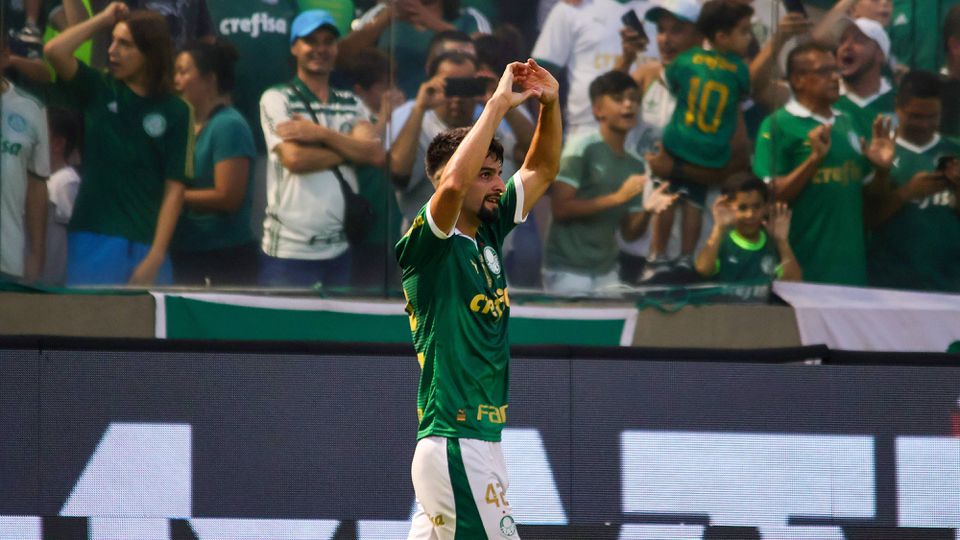 Paulistão: Palmeiras goleia Ponte Preta e Abel Ferreira está nas meias-finais