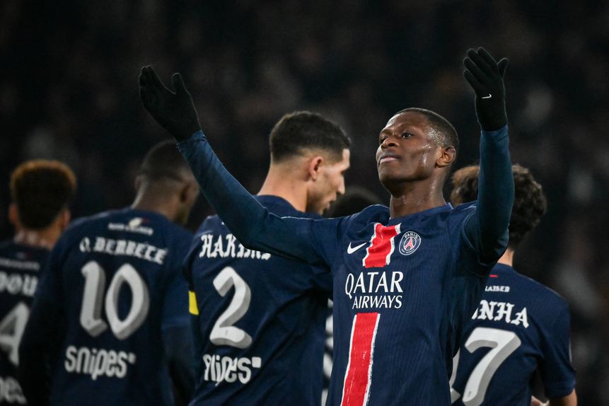 Nuno Mendes festeja o segundo golo do PSG (FOTO IMAGO)