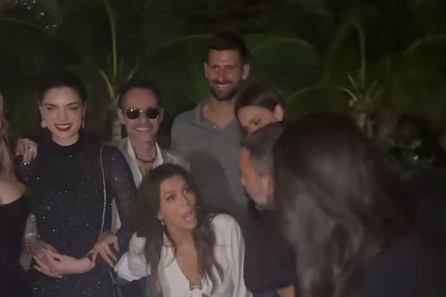 Djokovic apareceu na festa de aniversário de Eva Longoria