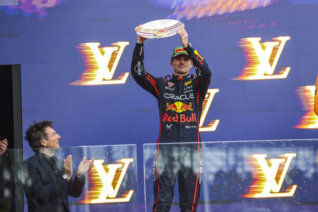 Verstappen: «Foi uma corrida difícil, com um final divertido»