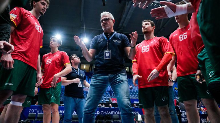 Seleção com cinco estreantes no fecho do apuramento do Euro2026