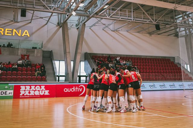 Equipa feminina de voleibol do SC Braga 2024-25. Foto SC Braga