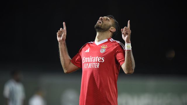 Pavlidis marca no Rio Ave-Benfica