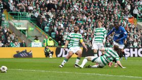 Jota assiste, mas Rangers vence em casa do Celtic