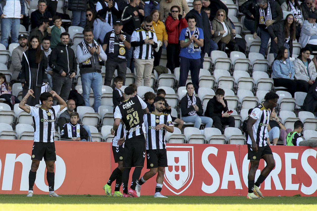 Nacional-Casa Pia, 3-1 Bóia na Pérola do Atlântico e insulares em terra firme (crónica)