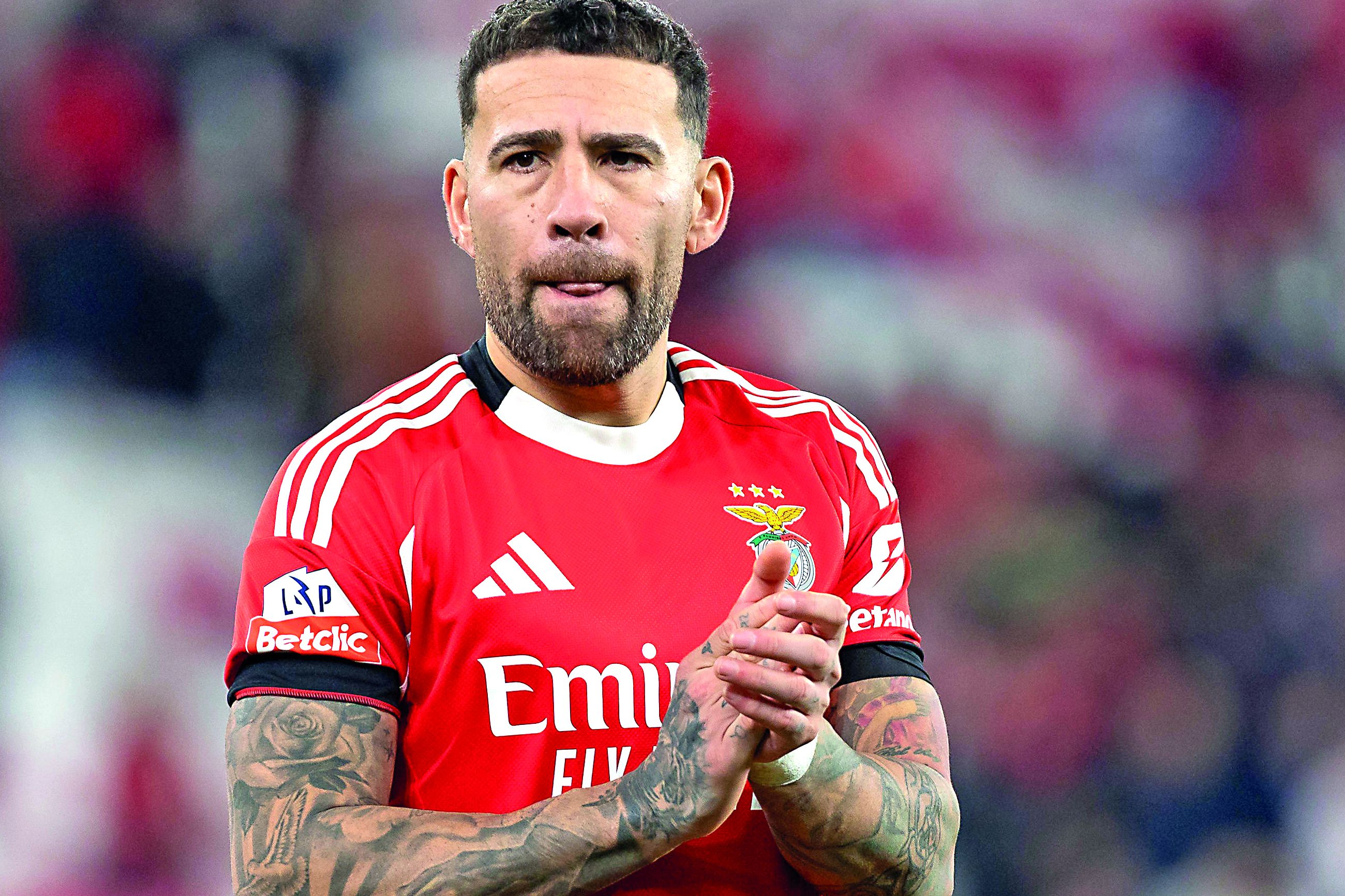 Nicolás Otamendi, 38 anos, acaba contrato com o Benfica em junho — Foto: IMAGO