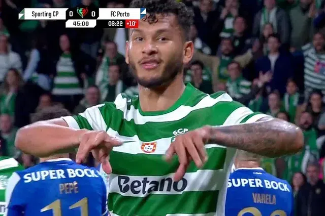 FC Porto fez participação contra Luis Suárez devido ao gesto de 'roubar' feito pelo colombiano — Foto: SPORT TV