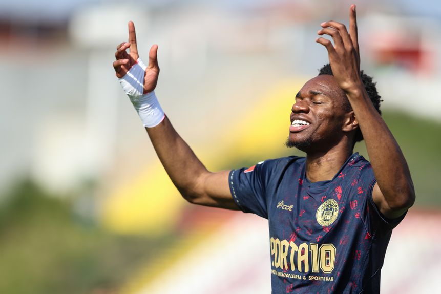 Dieu Michel está nos unionistas por empréstimo dos vitorianos, mas a experiência junto ao Lis está a correr de feição - Foto: UD Leiria