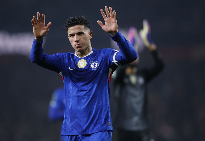 Enzo Fernández pode deixar Londres no verão