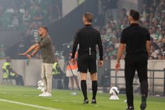 Rui Borges sob o olhar de Farioli, no Sporting-FC Porto - Foto: Catarina Morais/Kapta+