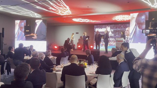 Roberto Martínez distinguido pelo jornal 'O Gaiense'