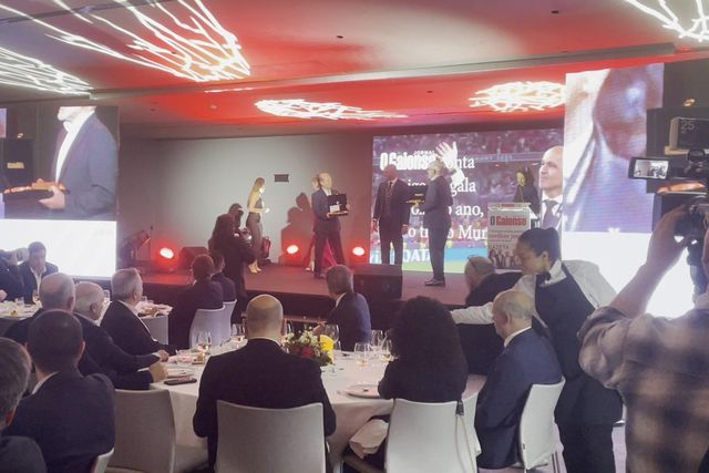 Roberto Martínez distinguido pelo jornal 'O Gaiense'