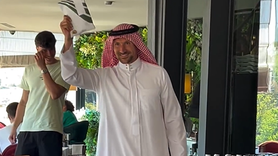 Ukra ou será antes o... Sheik de Vila do Conde?