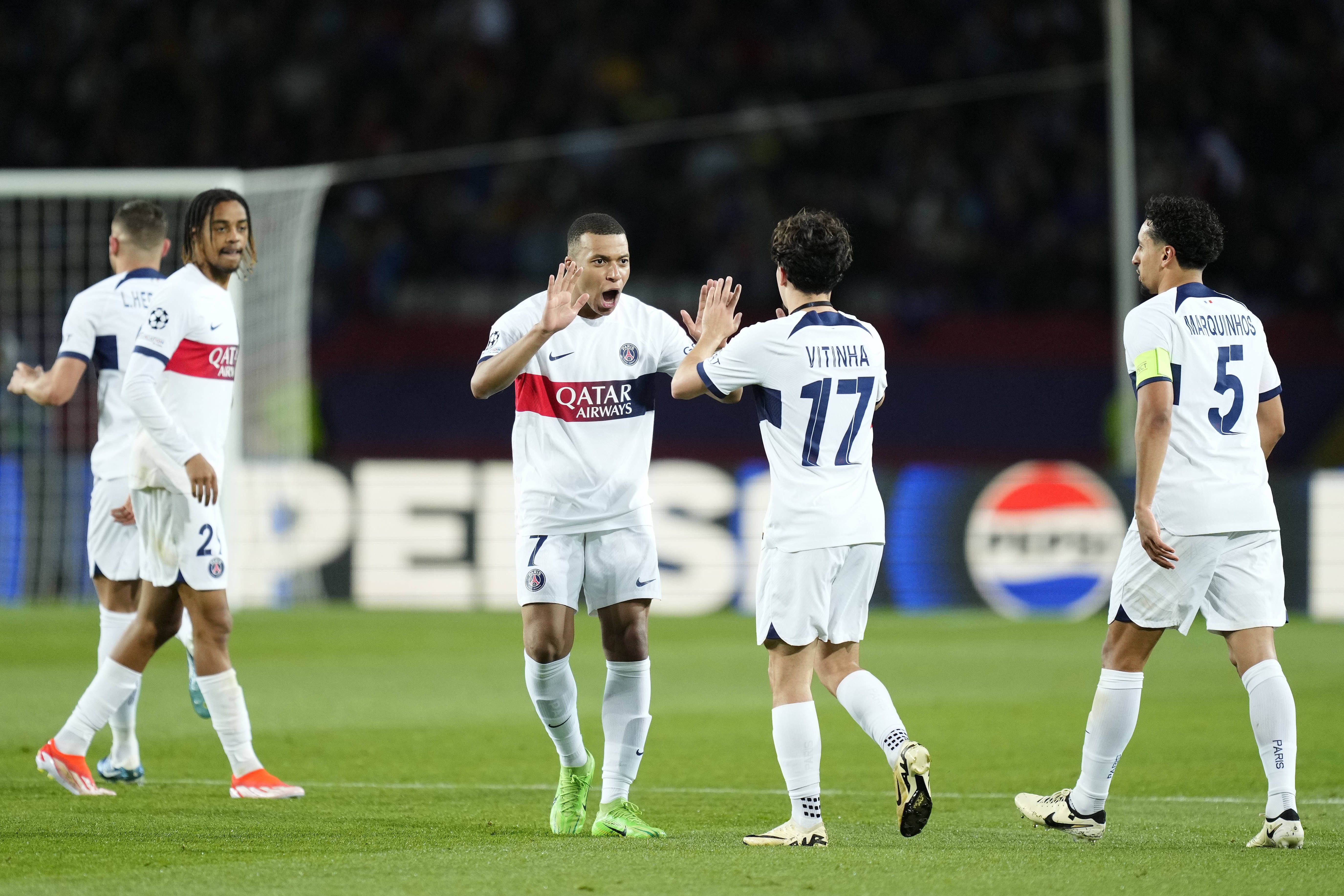 PSG goleia em Barcelona e está nas meias-finais da Liga dos Campeões!