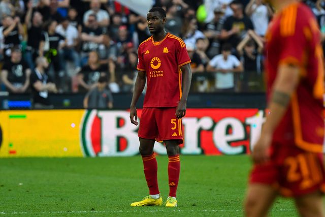 Após susto com N’Dicka, Roma promove iniciativa gratuita para adeptos