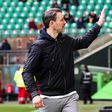 Niko Kovac acena para a bancada