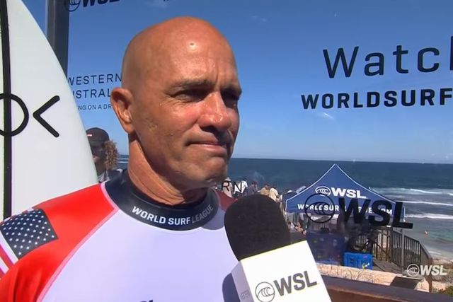 Adeus emocionado de Kelly Slater: «Tudo chega a um fim, será início de nova vida»