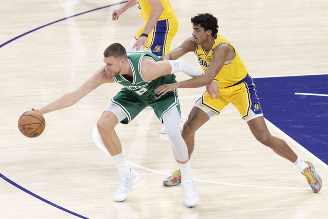 Porzingis em ação pelos Celtics