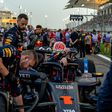 Max Verstappen sai do Red Bull durante o GP do Bahrain
