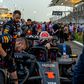Max Verstappen sai do Red Bull durante o GP do Bahrain