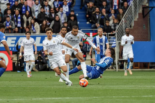 Barcelona critica castigo a Mbappé: «É uma vergonha»