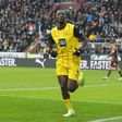 Guirassy festeja golo pelo Dortmund