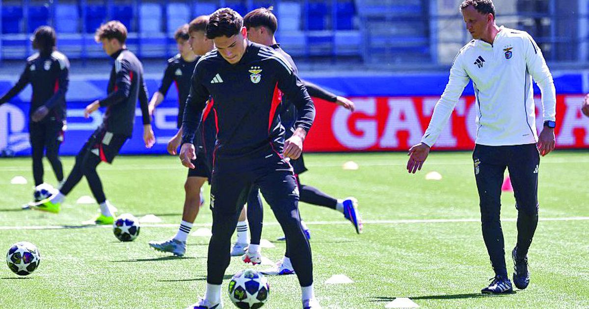 «Muitas vezes os treinadores dão bolas para as pessoas correrem»