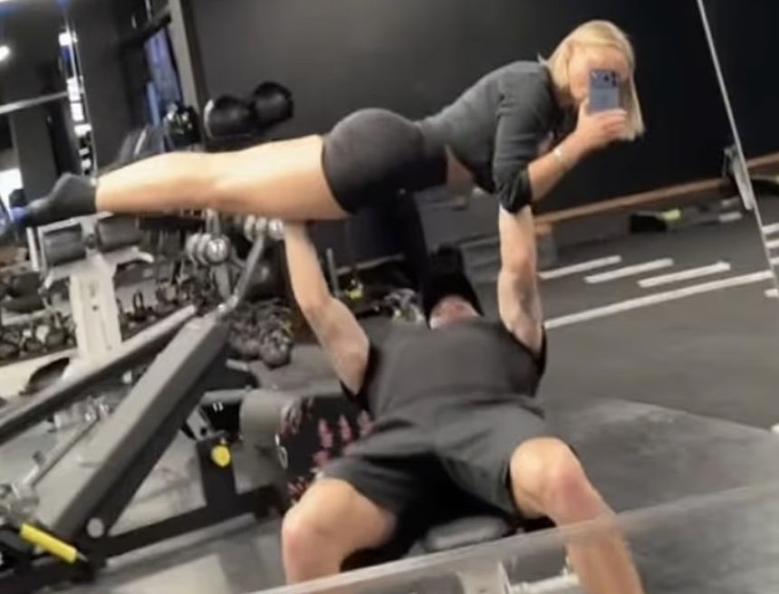 Mudryk e Jordyn Jones