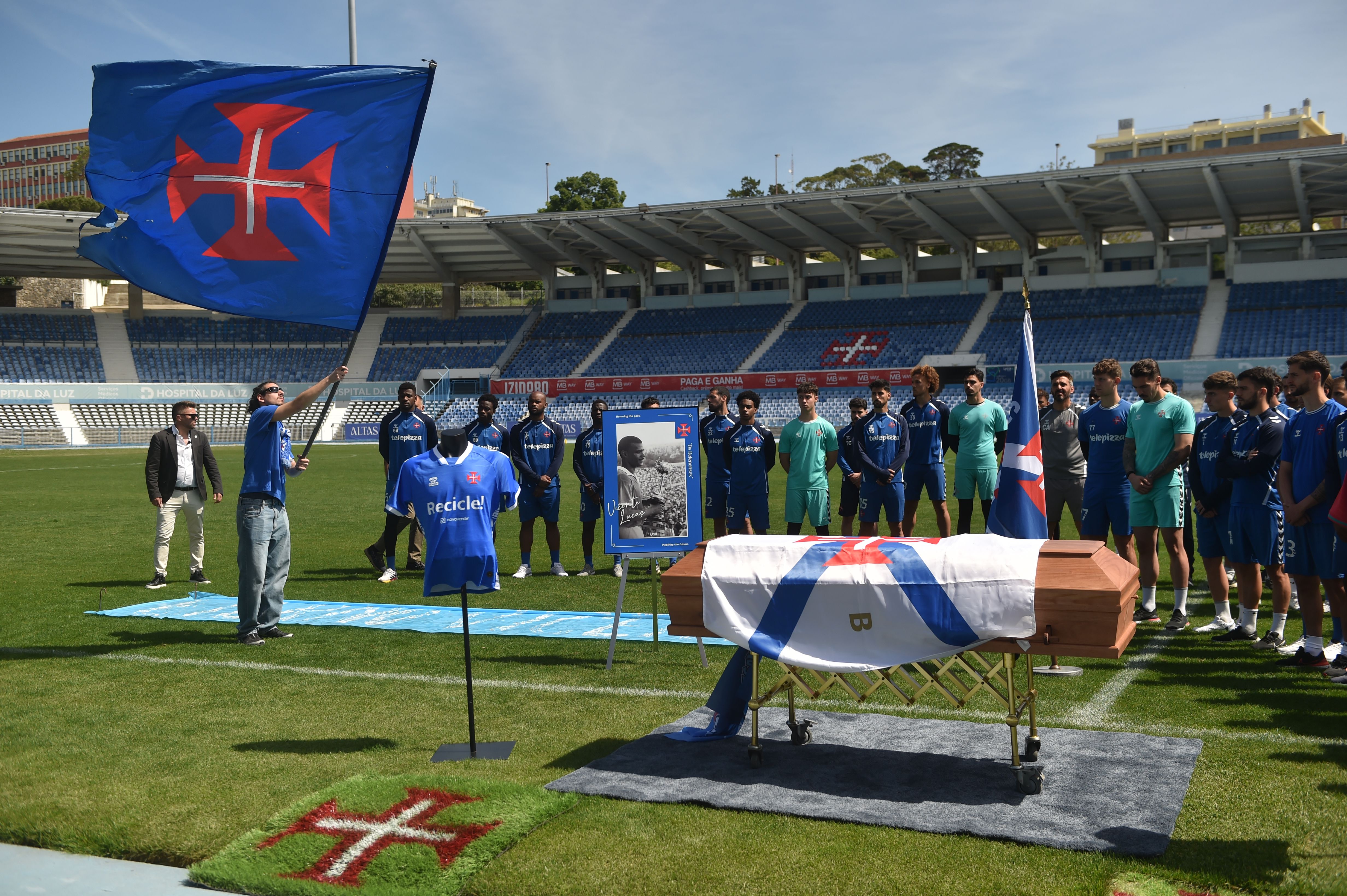 O último adeus a Vicente Lucas no Estádio do Restelo (foto: Miguel Nunes)