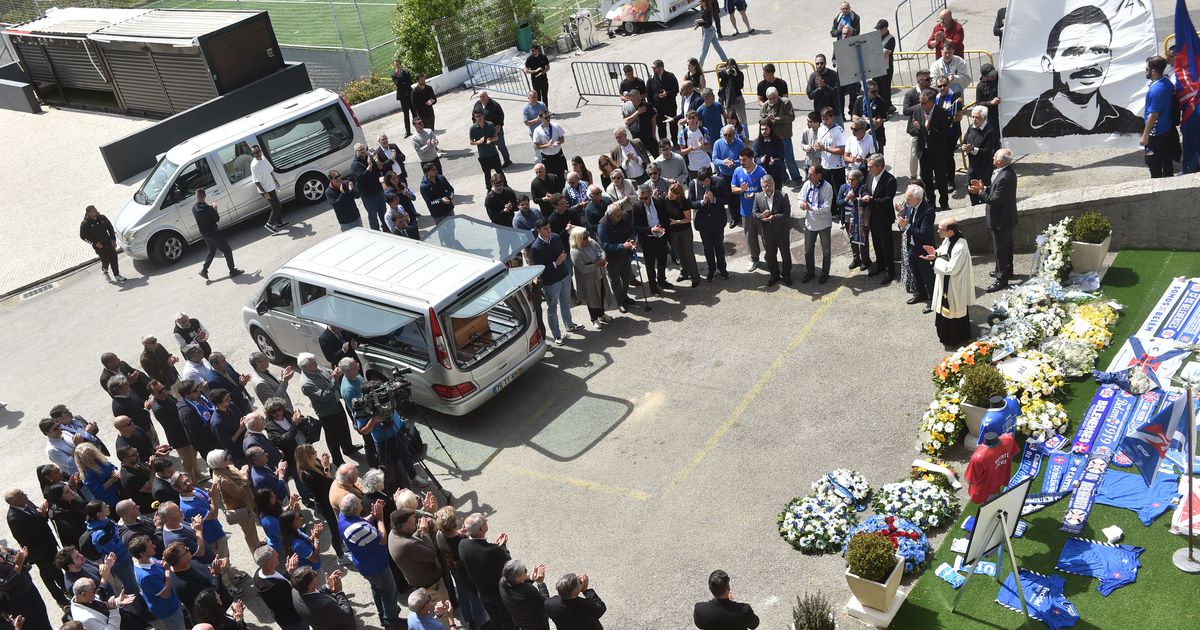 Emoção no Restelo para a homenagem a Vicente Lucas (vídeo)