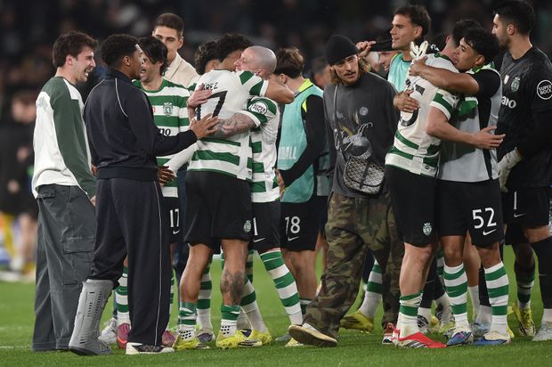 Luís Guilherme ainda festejou apuramento com o Bodo/Glimt mas com uma tala na perna - Foto: MIGUEL NUNES