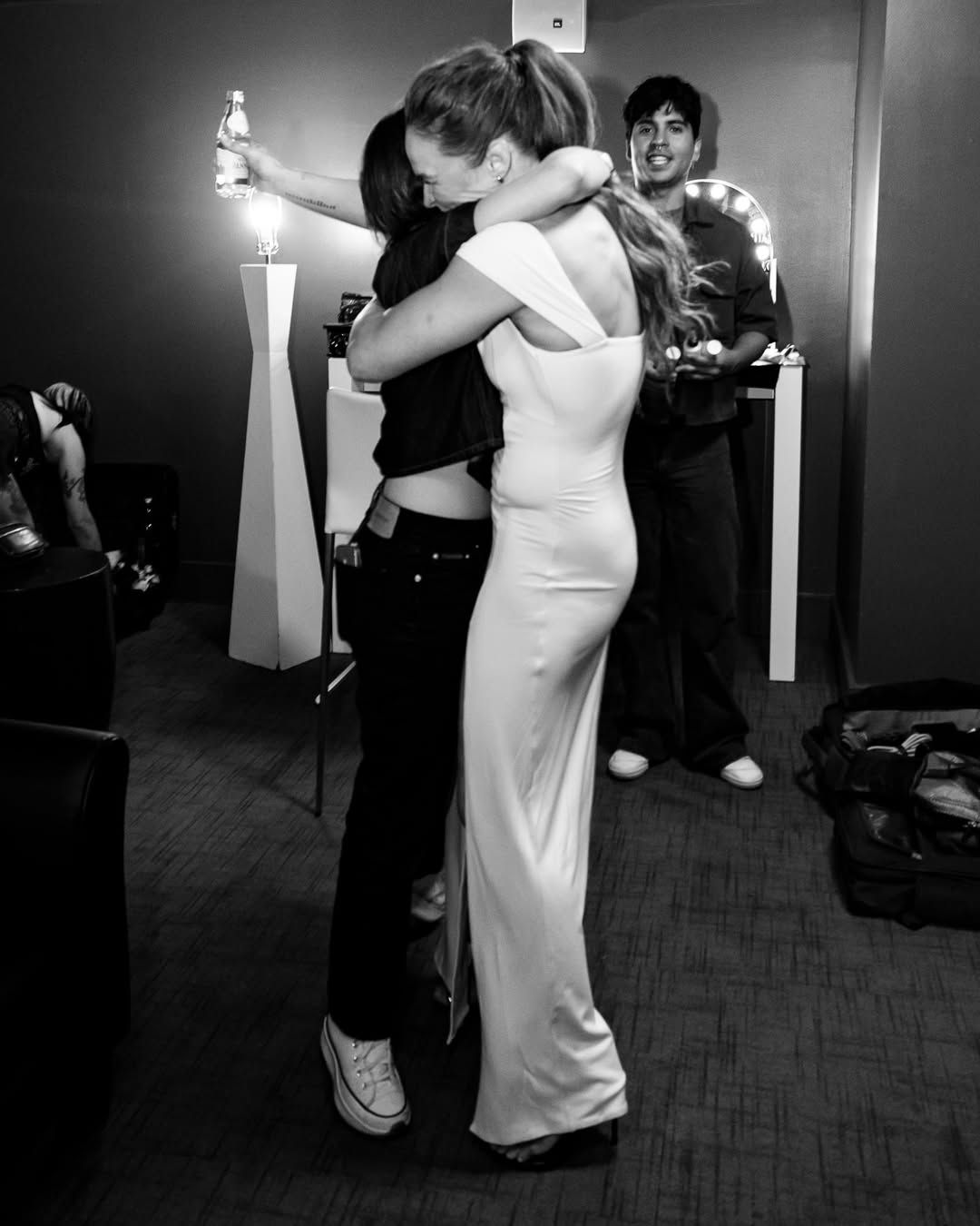 Ronda Rousey na apresentação do combate com Gina Carano  - Foto: Ronda Rousey Instagram