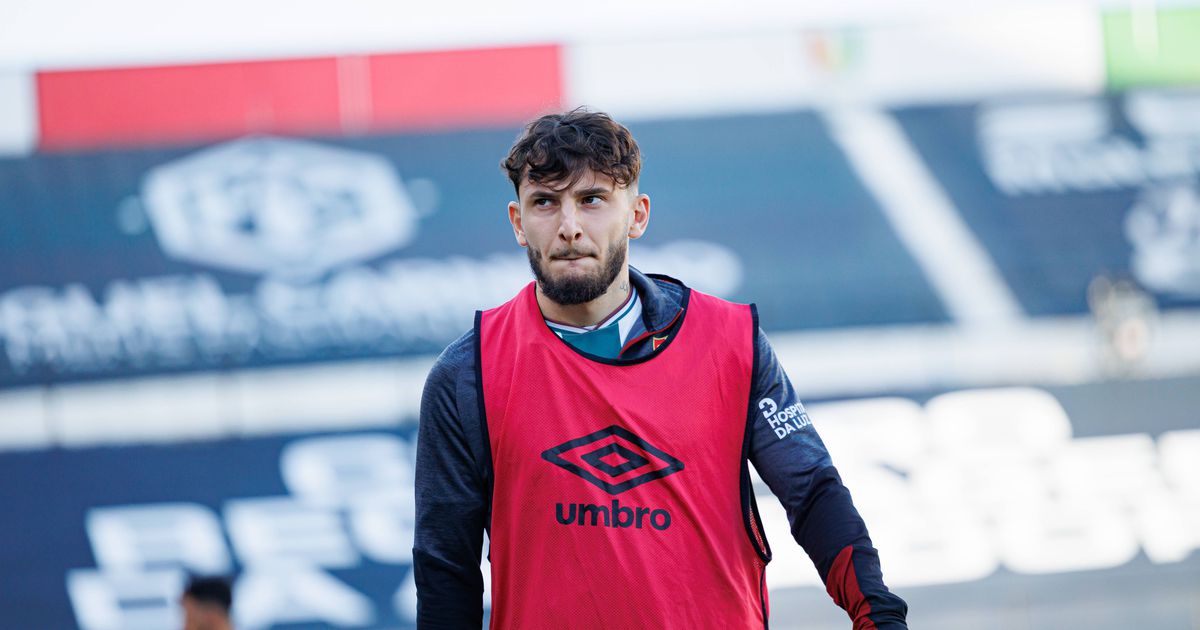 Estrela da Amadora perde processo na FIFA devido a dívida por Ianis Stoica