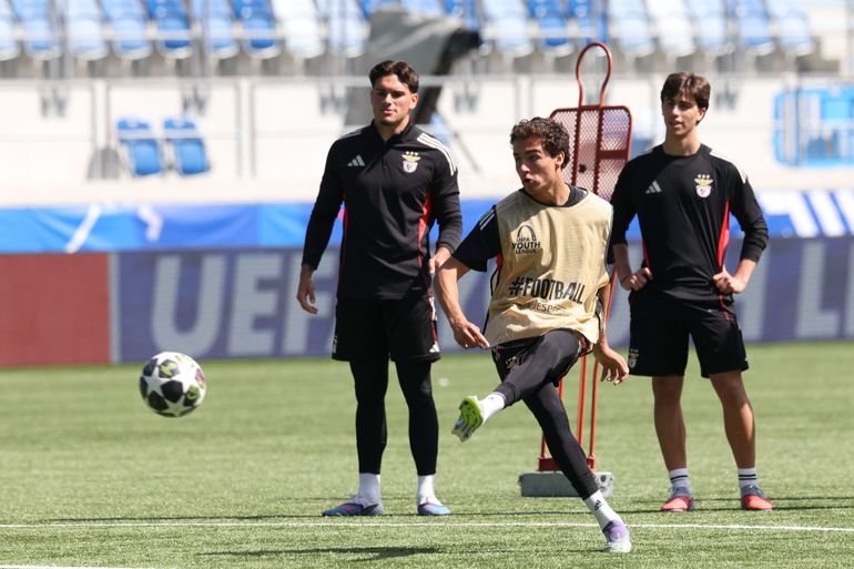 Gonçalo Oliveira, João Capucho e Coletta: - Foto: SL Benfica