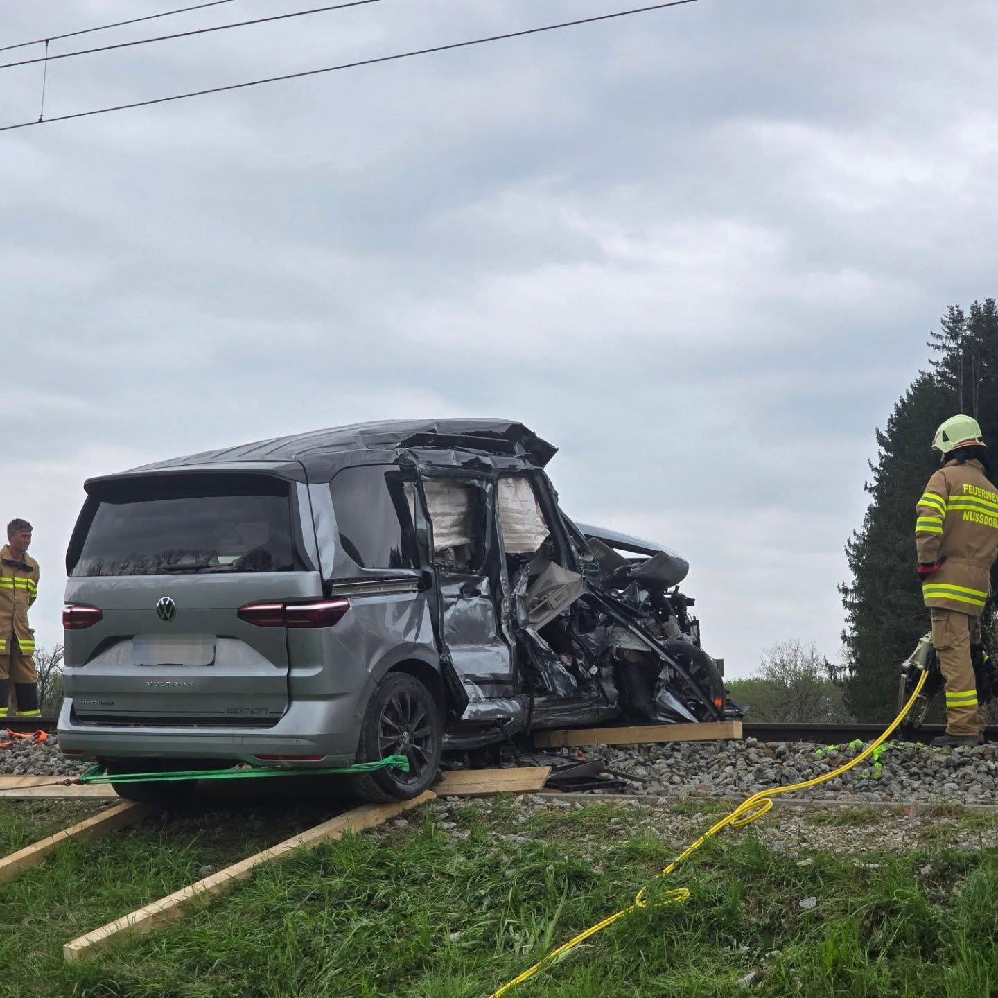 As imagens do acidente fatal de Alex Manninger (fotos: Freiwillige Feuerwehr Nußdorf am Haunsberg)