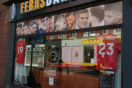 O barbeiro que Vítor Pereira frequenta em Nottingham - Foto: A BOLA
