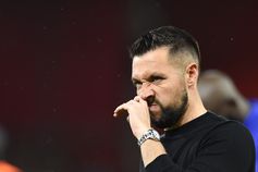 Farioli desiludido após a eliminação do FC Porto da Liga Europa - Foto: EPA