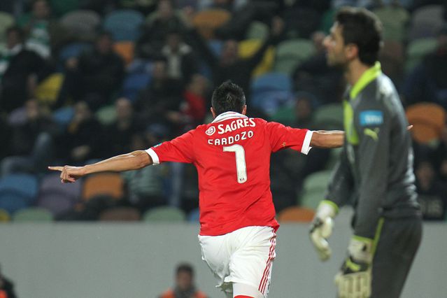 Hat trick de Cardozo contra o Sporting, na Liga, a 10 de dezembro de 2012 - Foto: A BOLA/Miguel Nunes