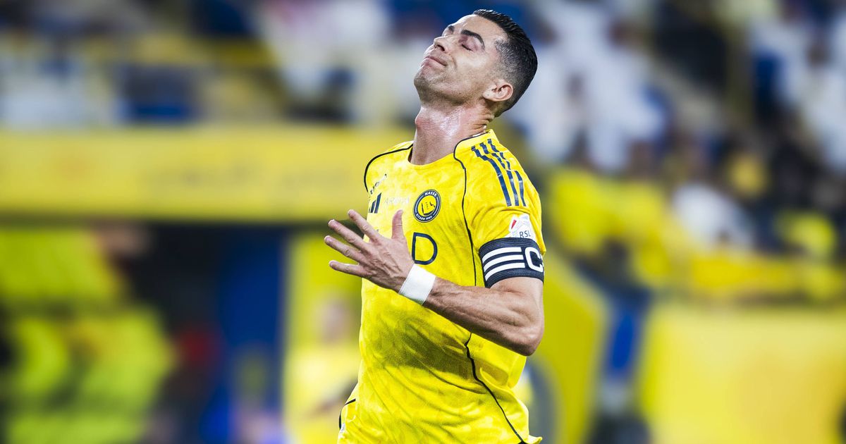 Jorge Jesus revela que Cristiano Ronaldo vomitou: «Insistiu em jogar...»